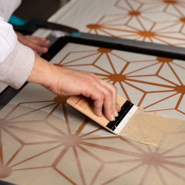 Spatule en bois avec caoutchouc 9 cm Spatule en bois avec caoutchouc 9 cm