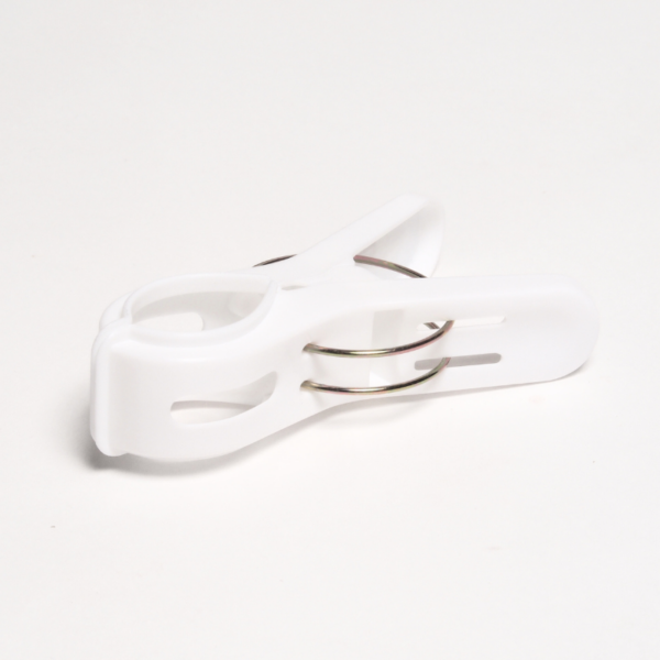 Grosse pince en plastique en lot de 4 pcs Grosse pince en plastique en lot de 4 pcs